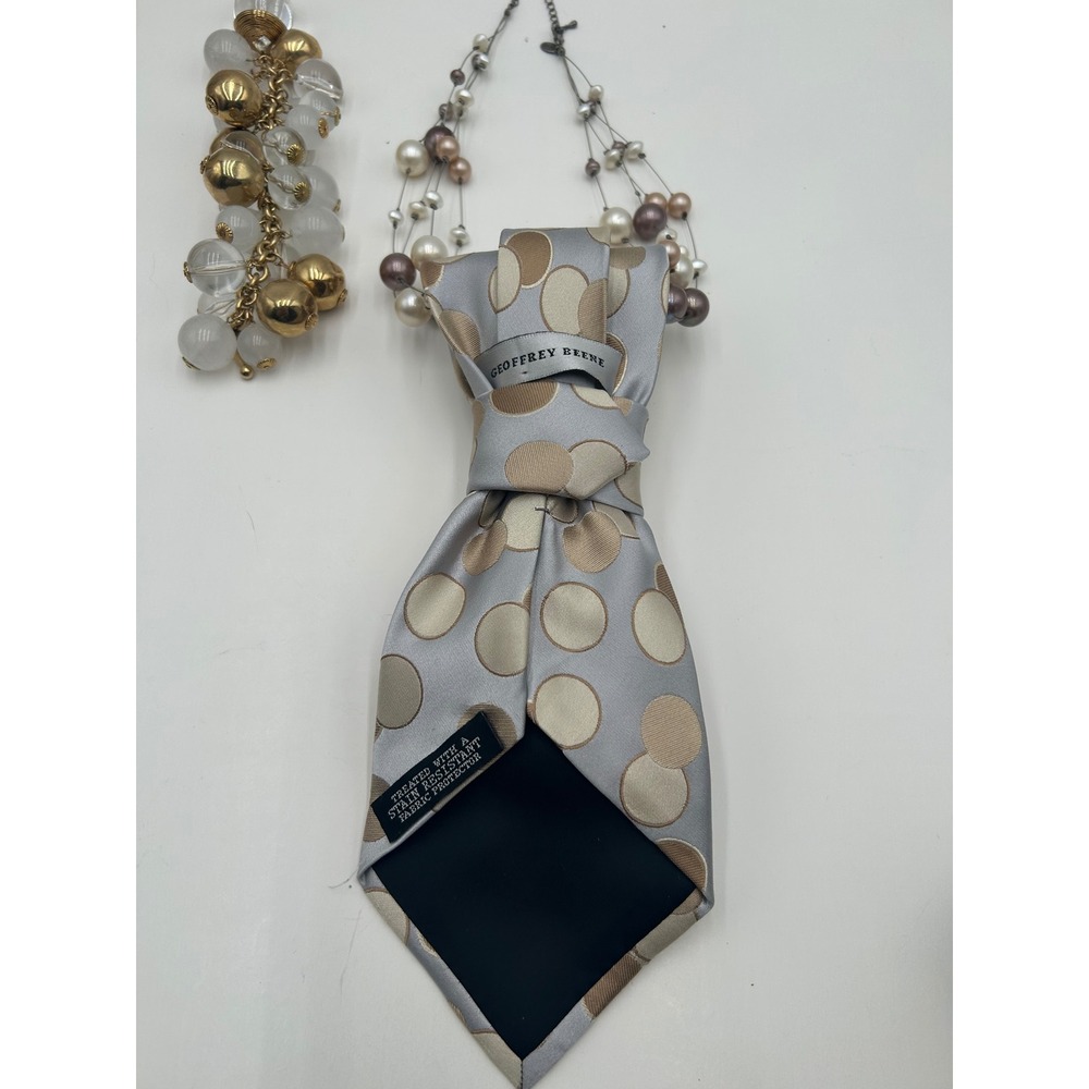 Geoffrey Beene Upcycled Silk Tie Masquerade Mask Necklace & Bracelet Set Gold - Picture 10 of 11